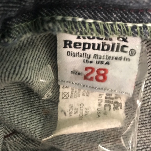 Jr’s Rock & Republic - Picture 6 of 8